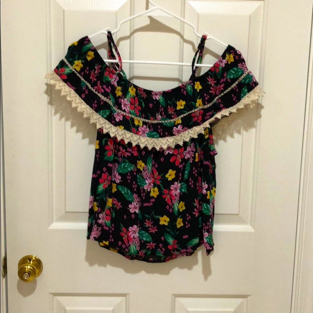 Off-the-Shoulder Floral Blouse with Lace